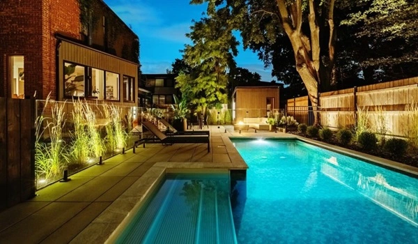 Embassy One North Swimming Pool